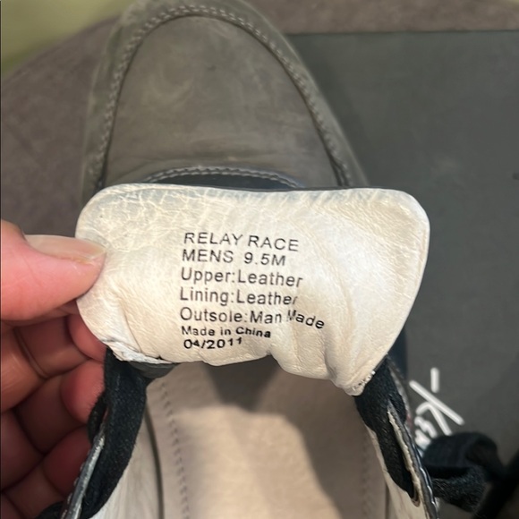 Kenneth Cole New York Gray Sneakers - Picture 4 of 7